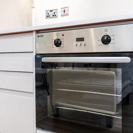 Apartman Luxury One Bedroom - Centre - Free Wifi Netflix *