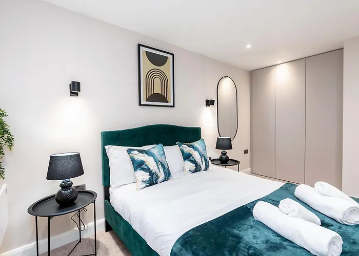 Luxury One Bedroom - Centre - Free Wifi Netflix *