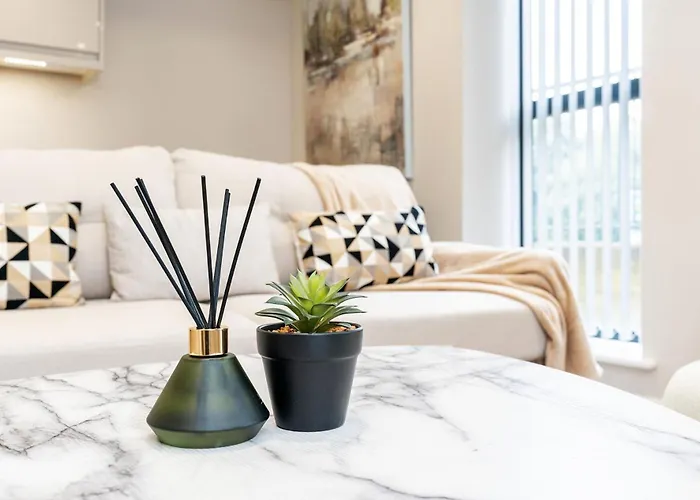 Апартаменти Luxury One Bedroom - Centre - Free Wifi Netflix Лідс